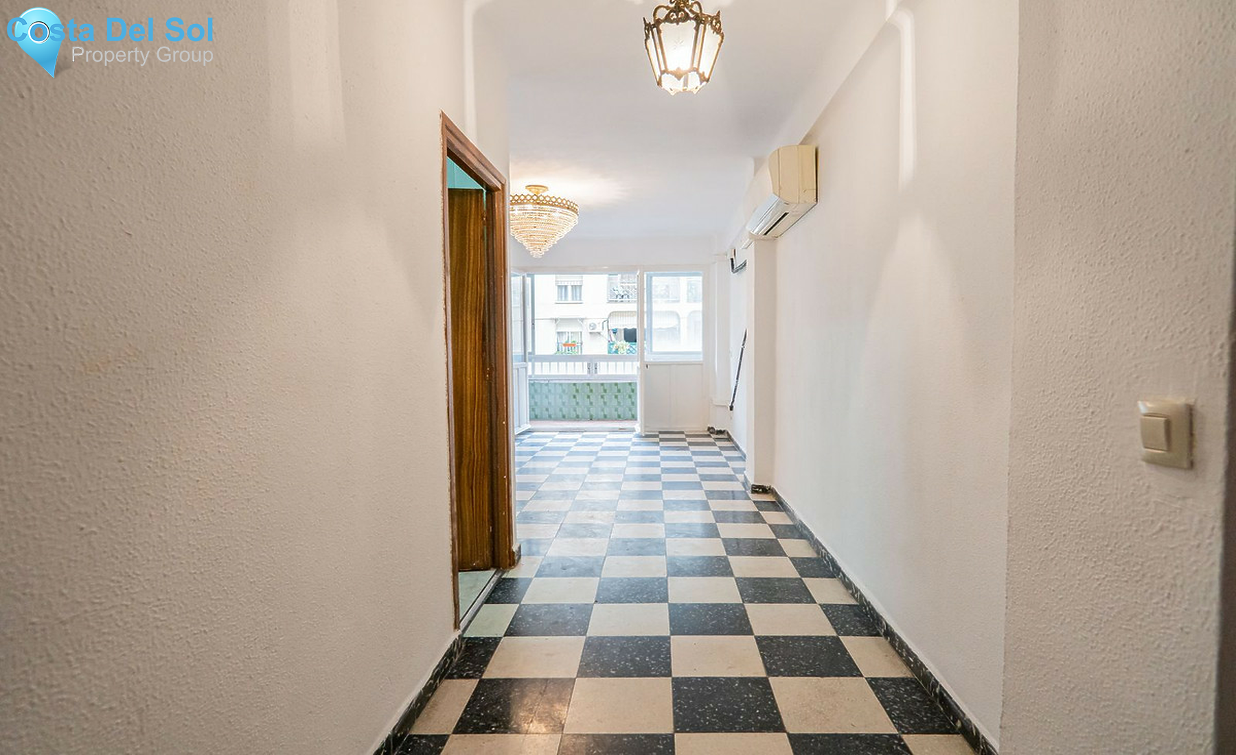 Middle Floor Apartment in Malaga Centro-1525461