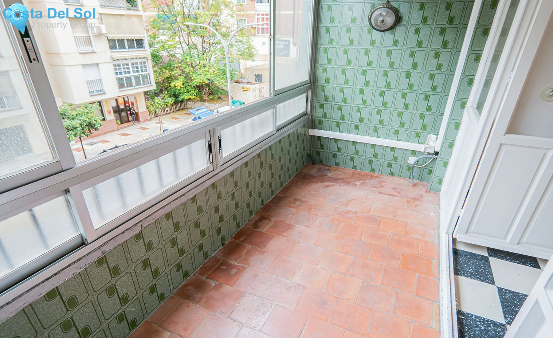 Middle Floor Apartment in Malaga Centro-1525470