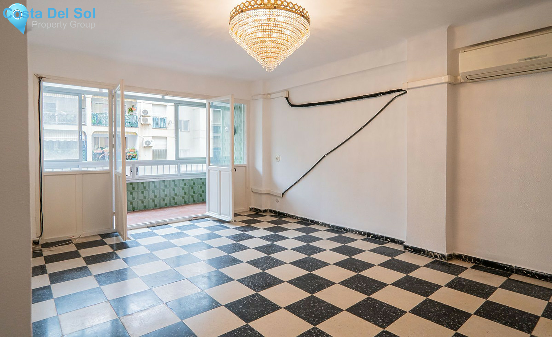 Middle Floor Apartment in Malaga Centro-1525468