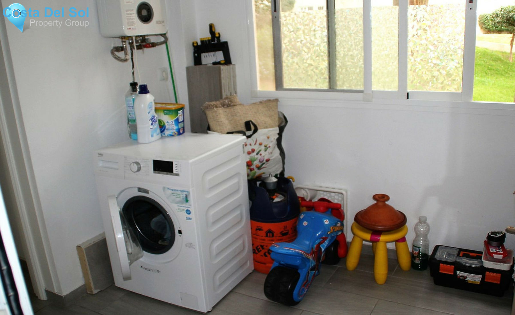 Middle Floor Apartment in Malaga Centro-1543566