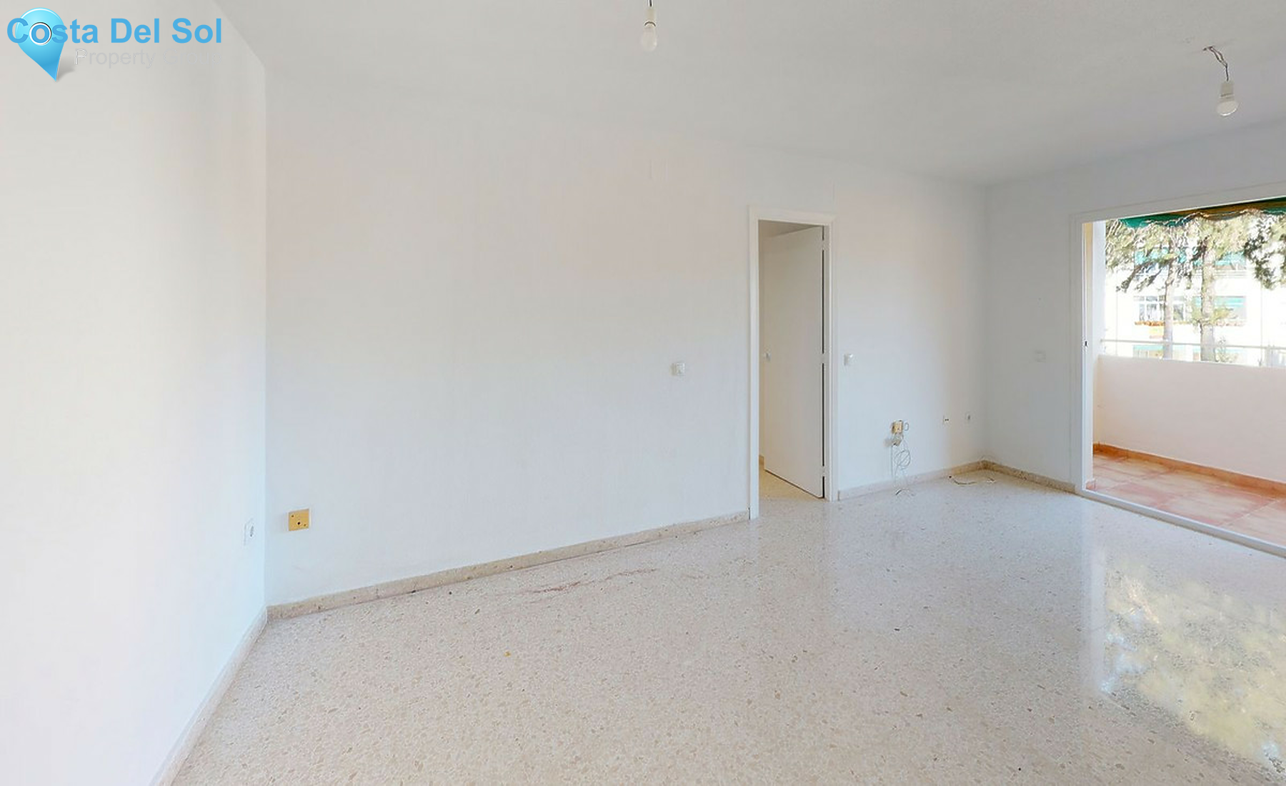 Middle Floor Apartment in Malaga Centro-1543557