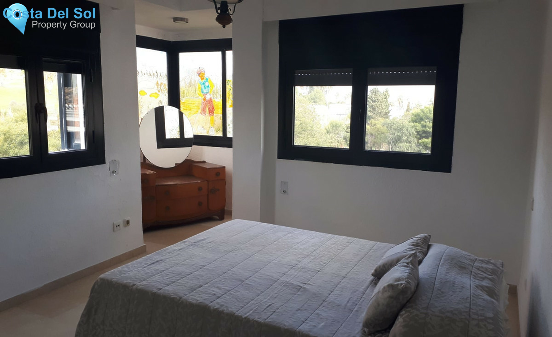 Middle Floor Apartment in La Duquesa-691180