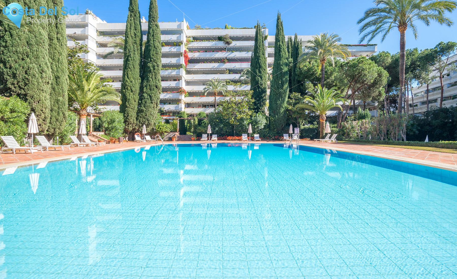 Middle Floor Apartment in Marbella-1235630