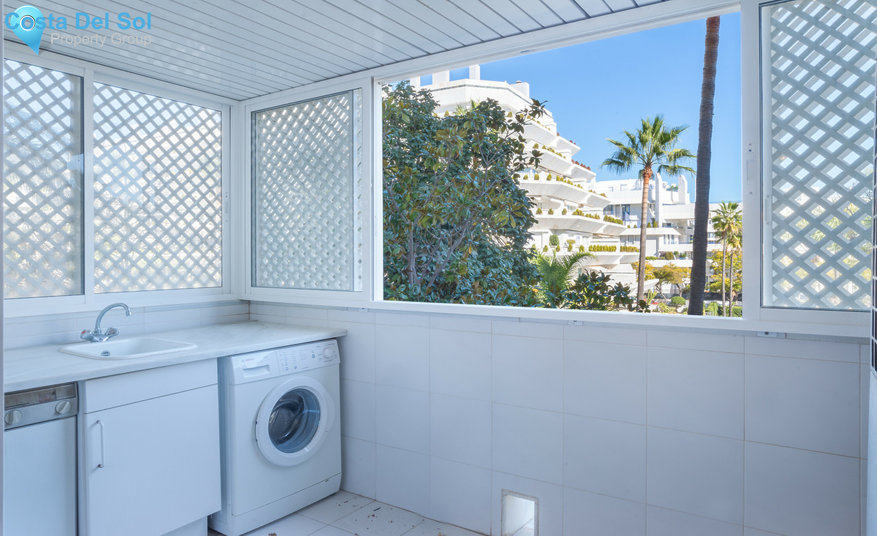 Middle Floor Apartment in Marbella-1235643
