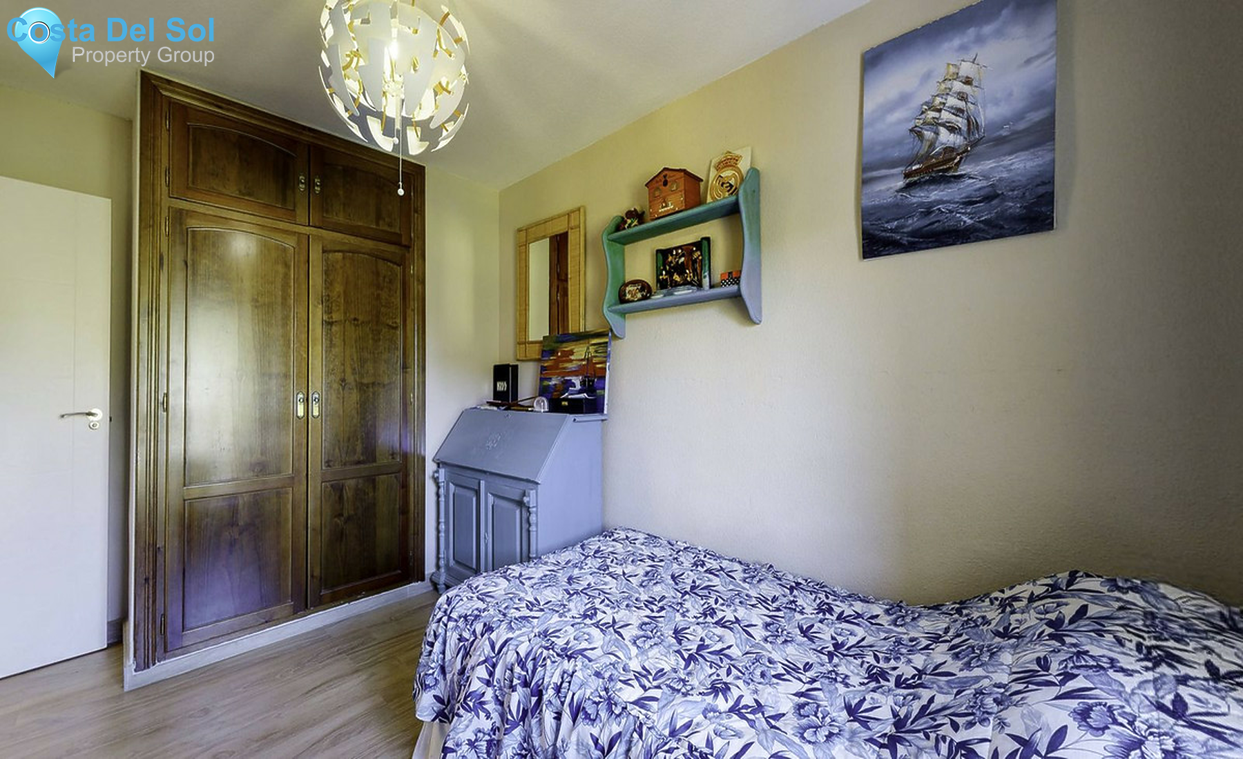 Middle Floor Apartment in Marbella-1244827