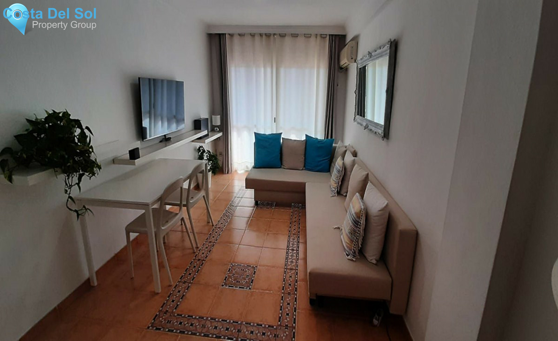 Middle Floor Apartment in Marbella-1250402