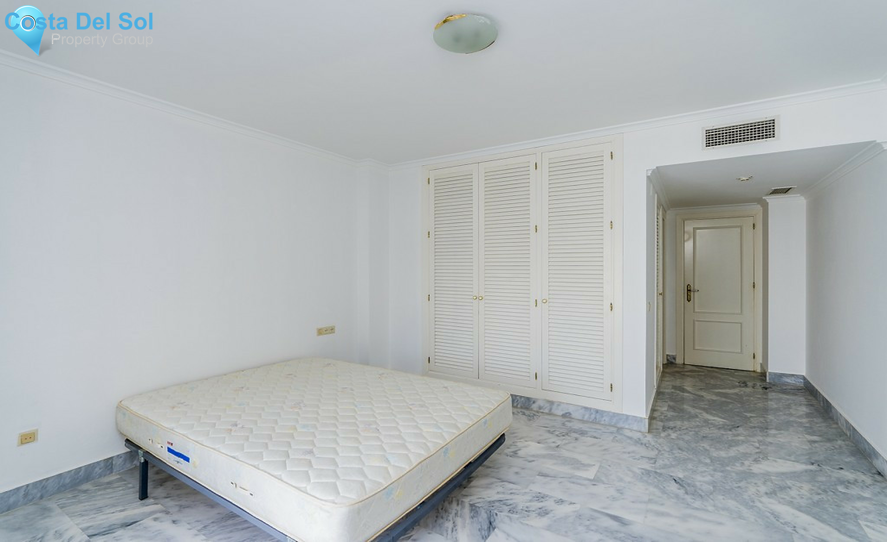 Middle Floor Apartment in Marbella-1252637
