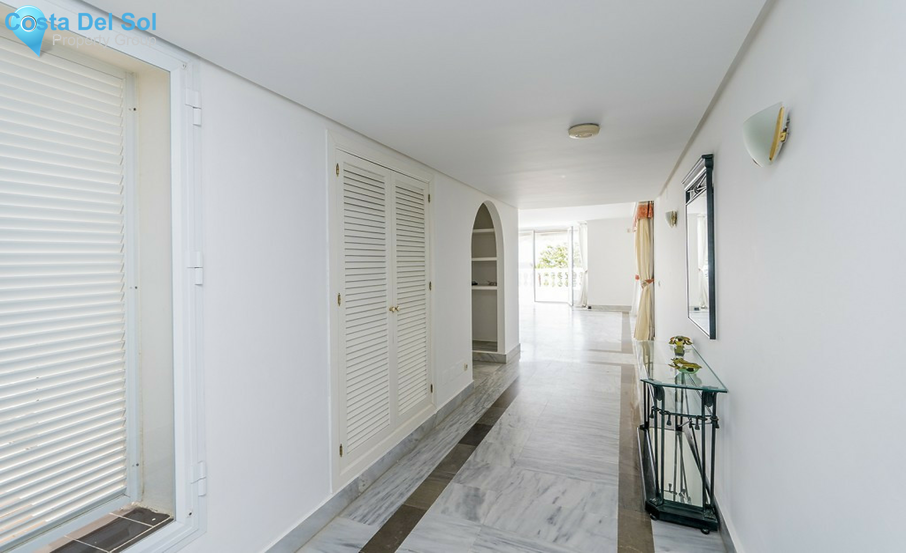 Middle Floor Apartment in Marbella-1252645