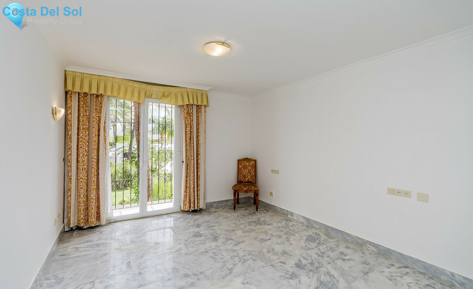 Middle Floor Apartment in Marbella-1252634