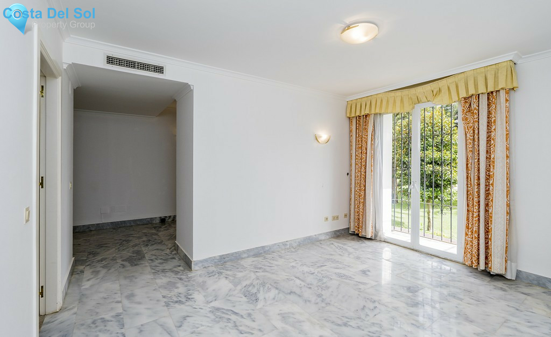 Middle Floor Apartment in Marbella-1252635