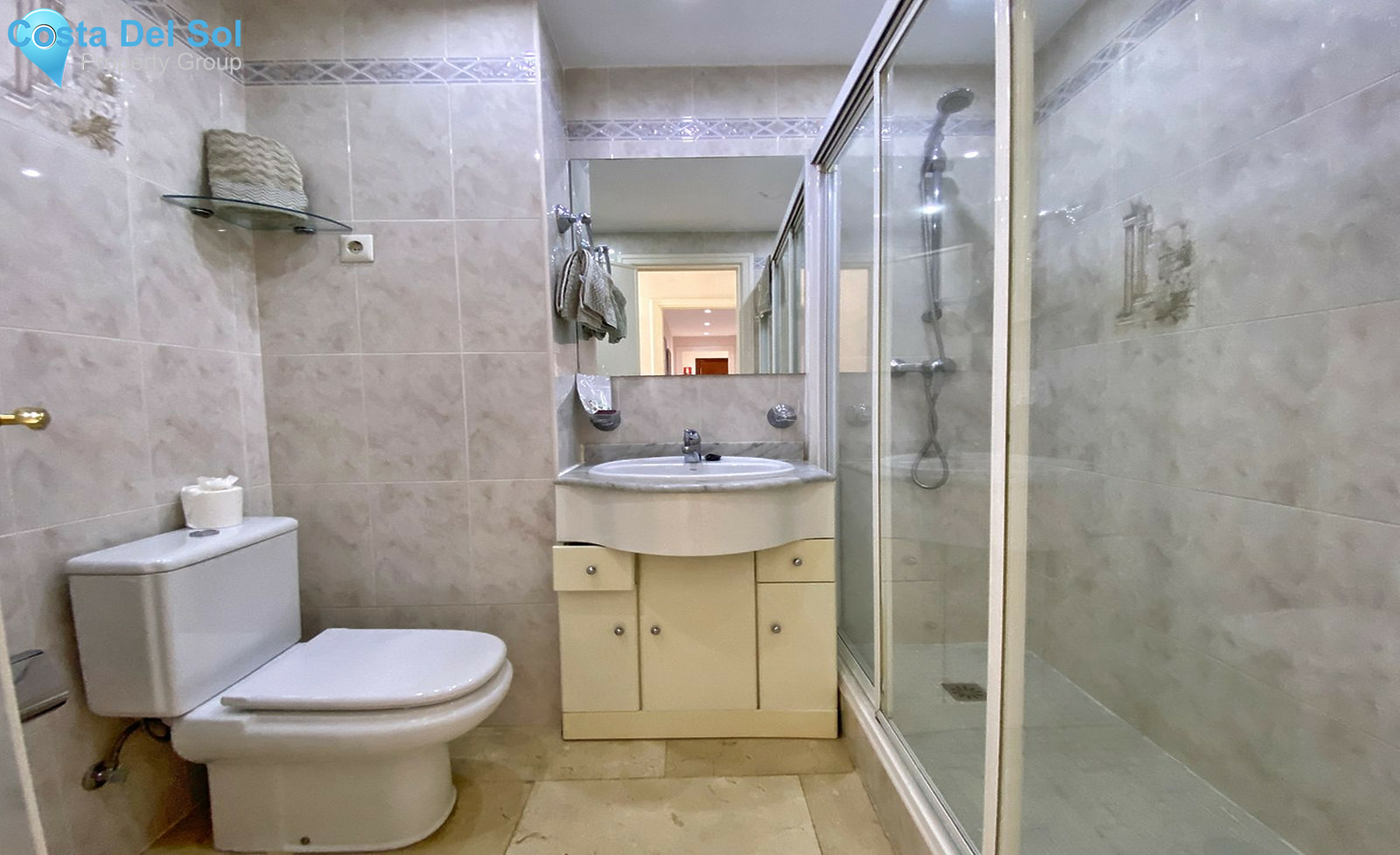 Middle Floor Apartment in Marbella-1258979