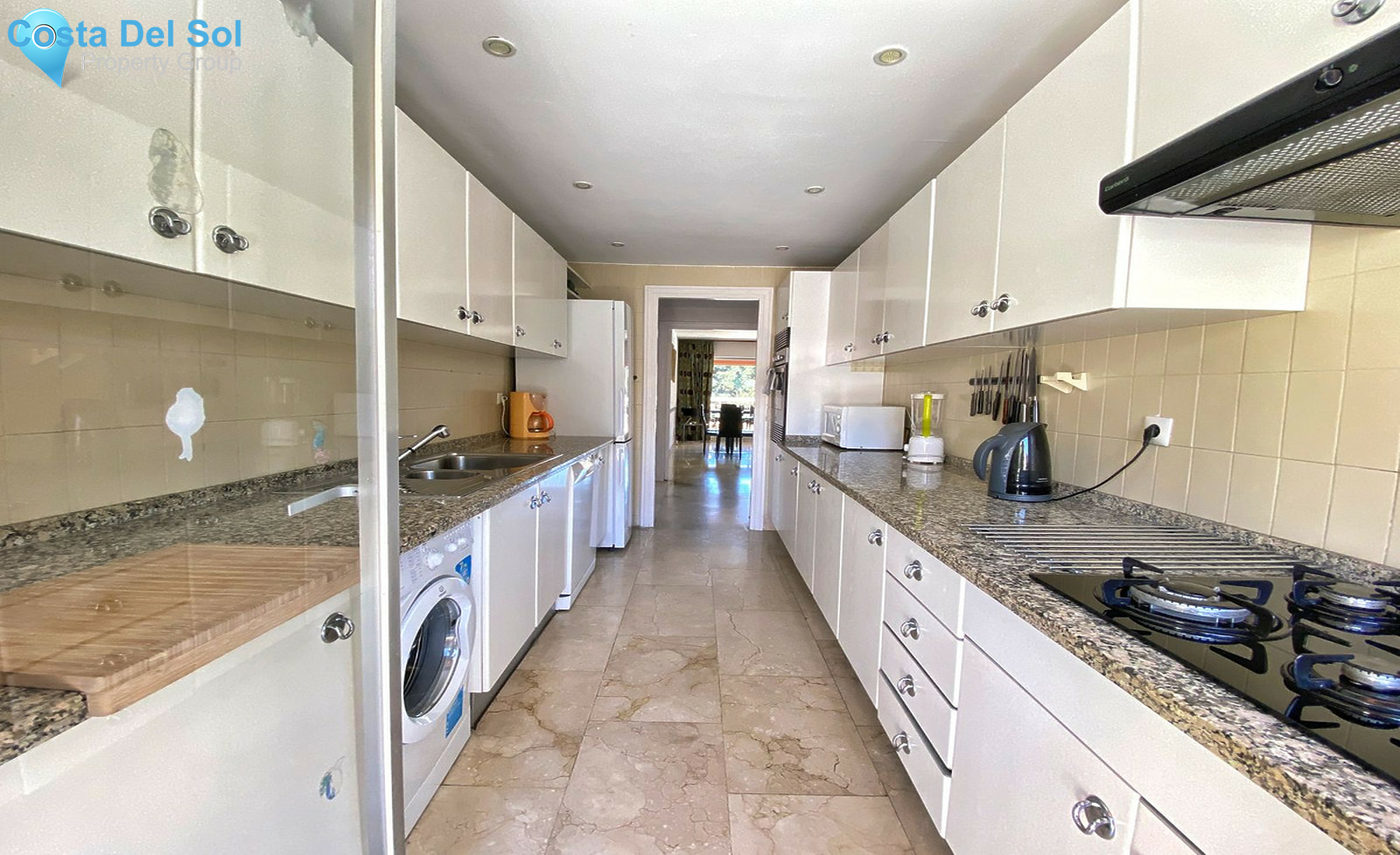 Middle Floor Apartment in Marbella-1258981