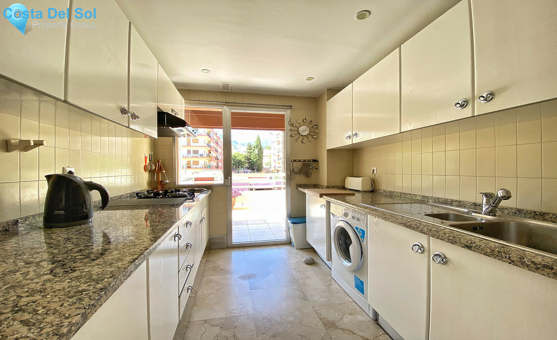 Middle Floor Apartment in Marbella-1258972