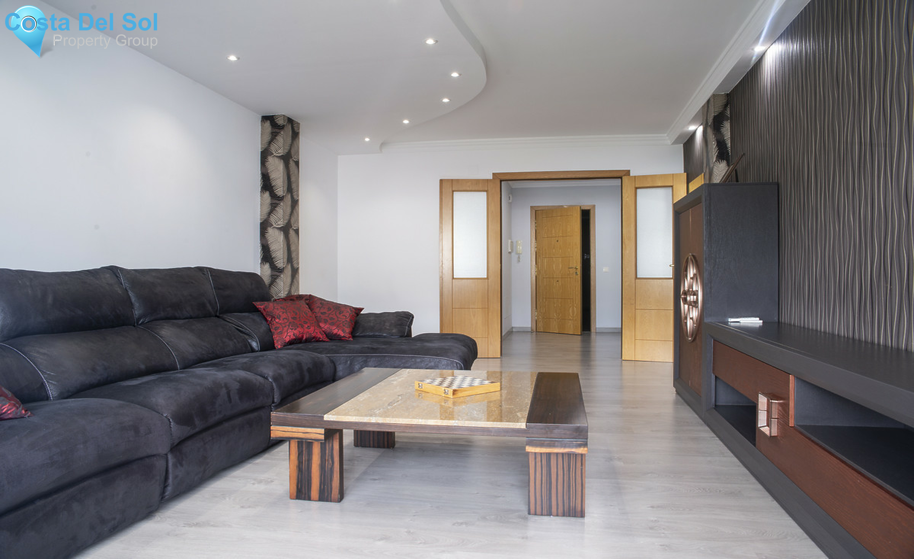 Middle Floor Apartment in Marbella-1303876
