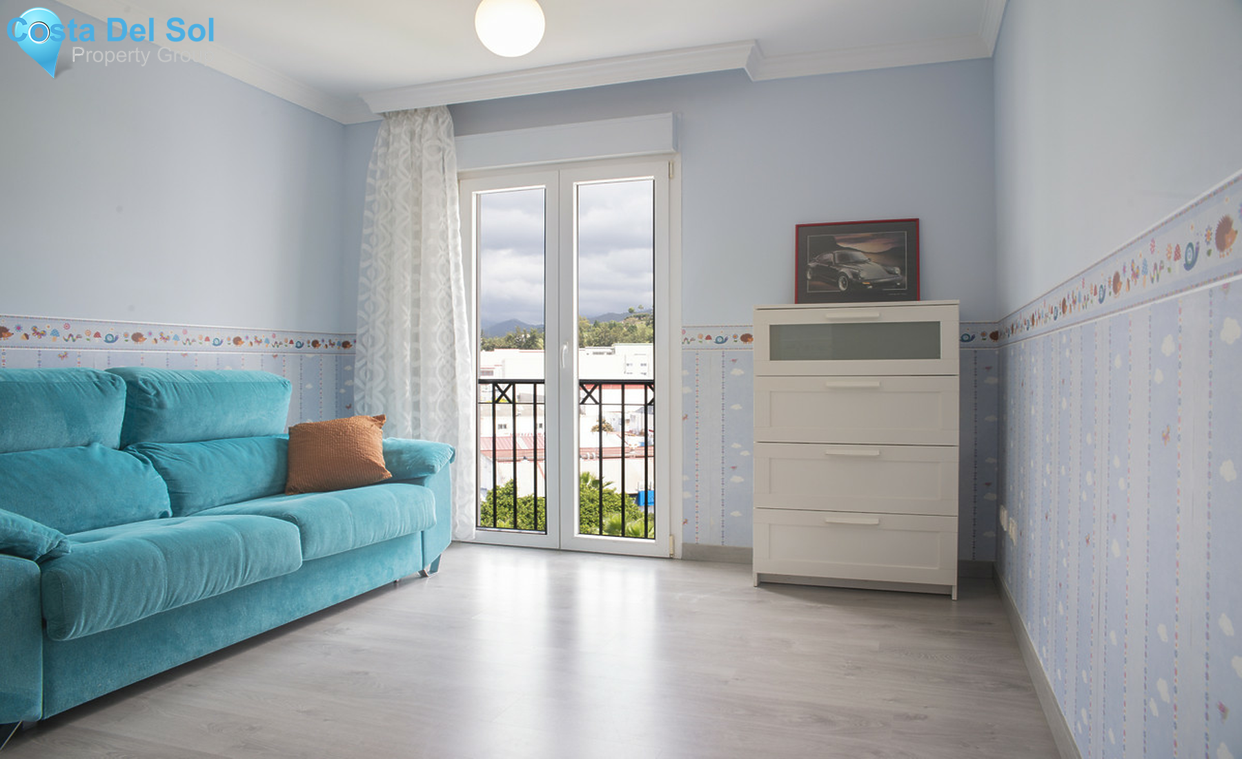 Middle Floor Apartment in Marbella-1303883
