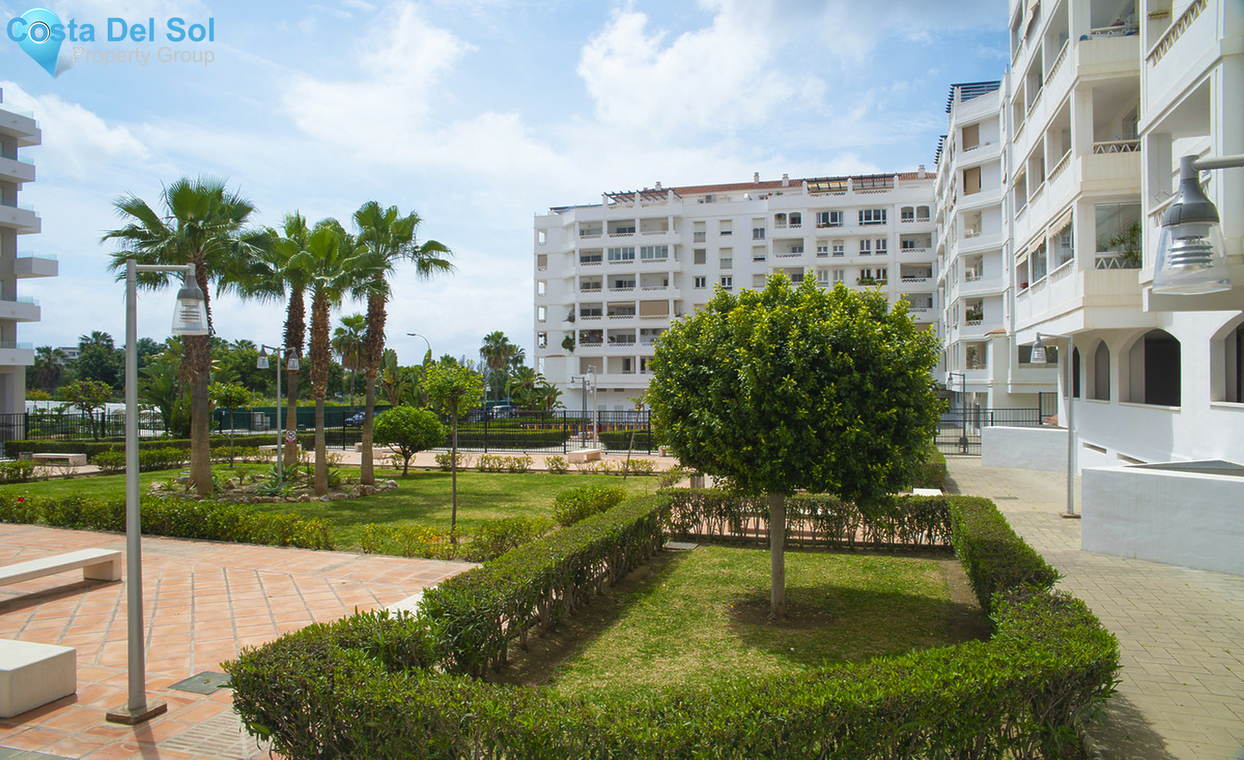 Middle Floor Apartment in Marbella-1303866