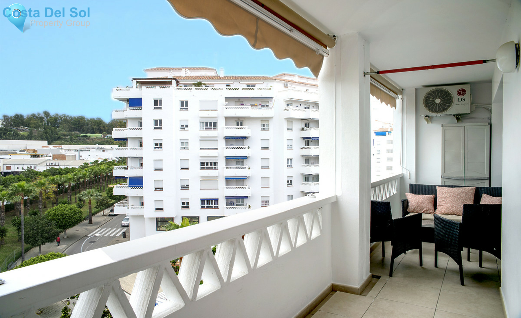 Middle Floor Apartment in Marbella-1303868