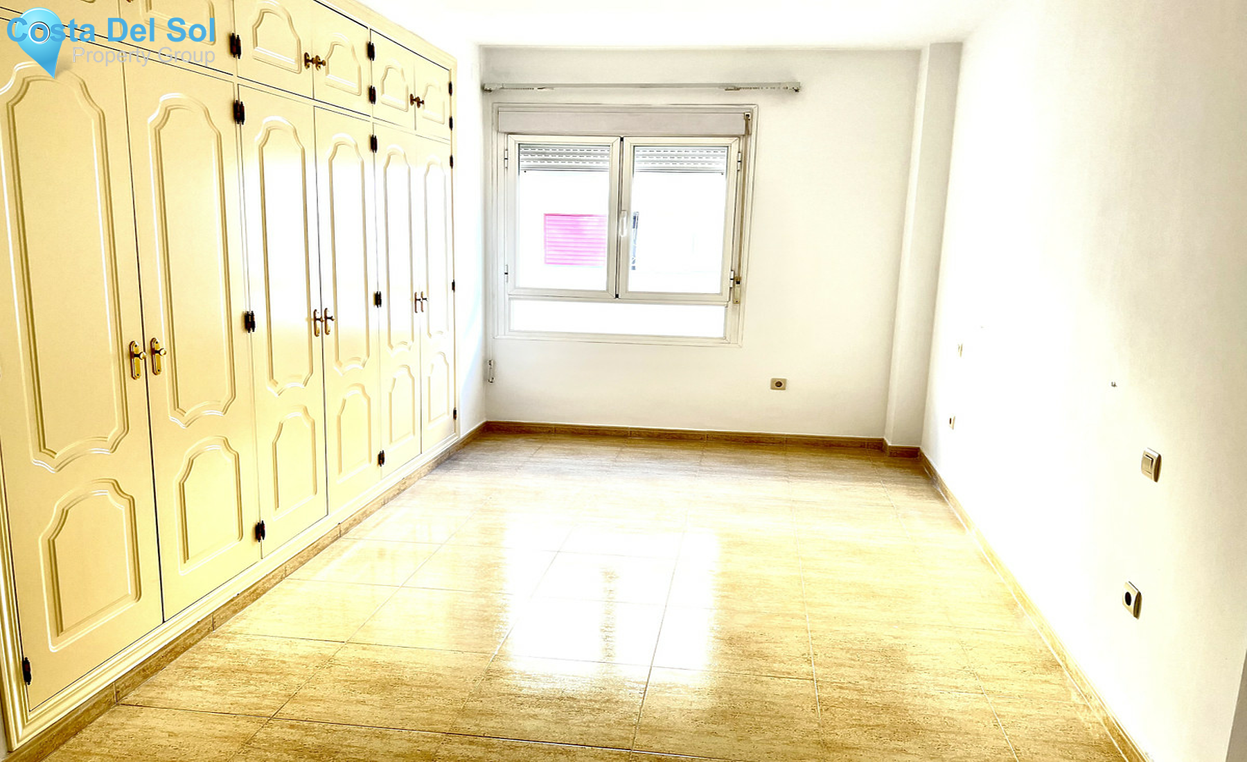 Middle Floor Apartment in Marbella-1319378