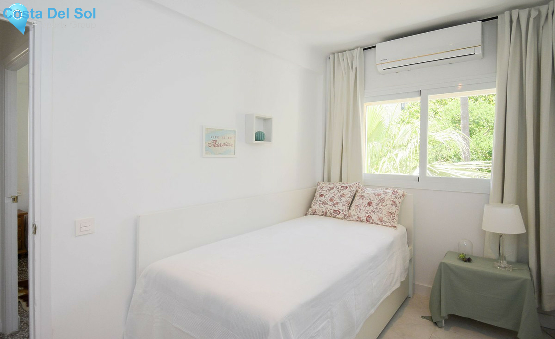 Middle Floor Apartment in Marbella-1361782