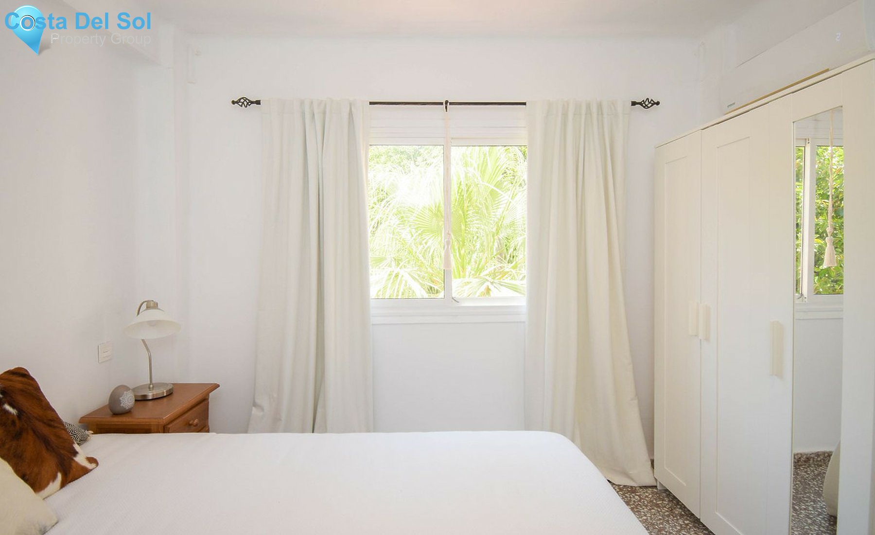 Middle Floor Apartment in Marbella-1361783