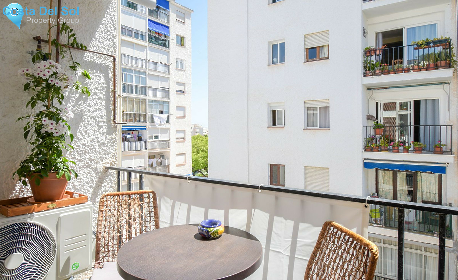 Middle Floor Apartment in Marbella-1361786