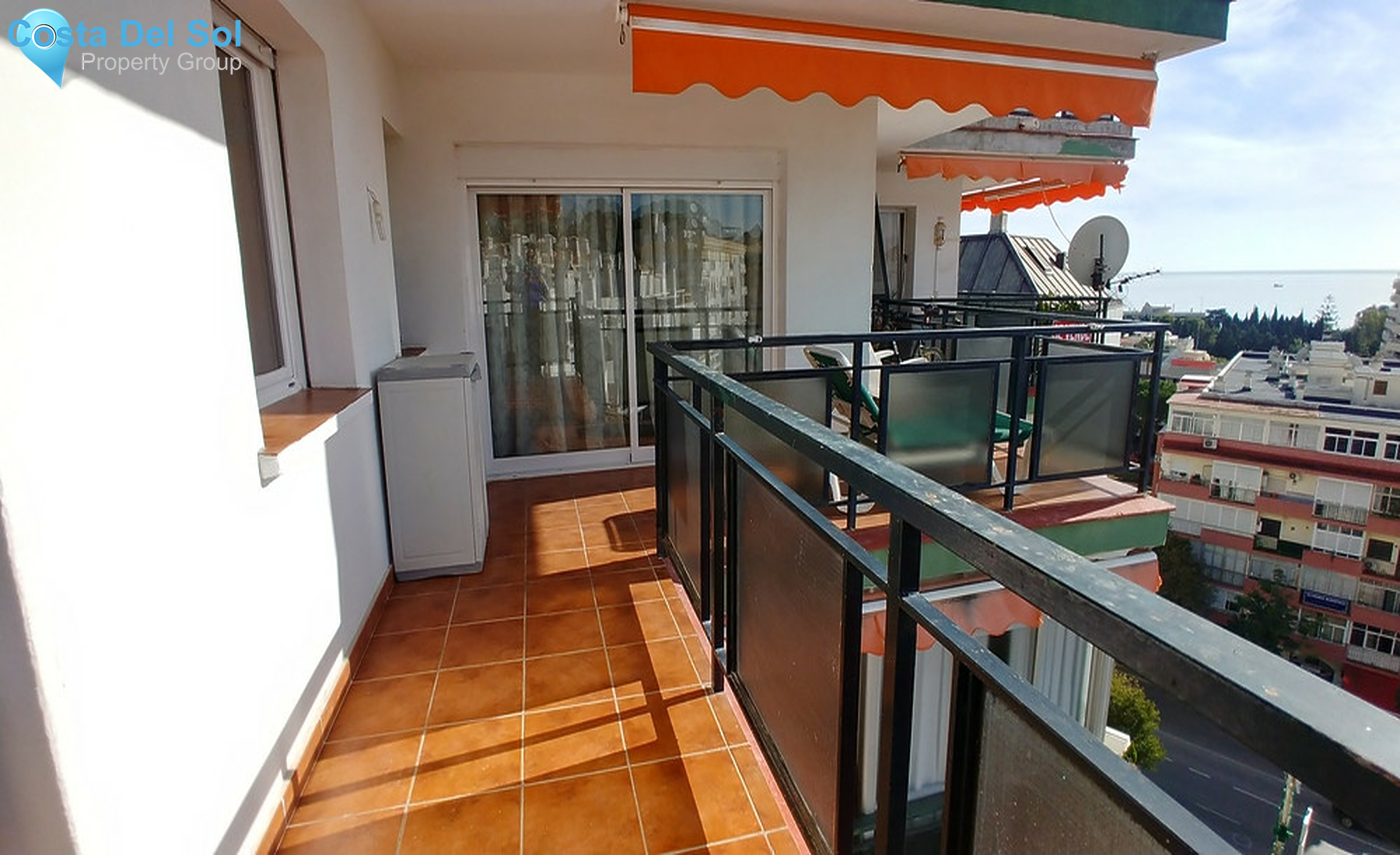 Middle Floor Apartment in Marbella-1366765