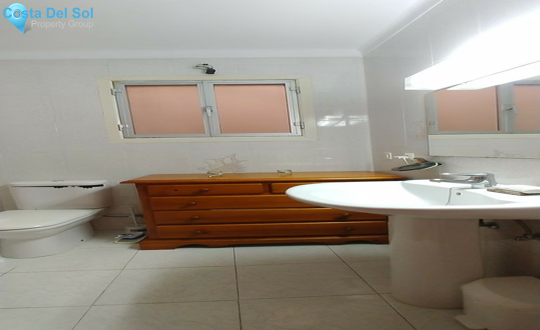 Middle Floor Apartment in Marbella-1366767