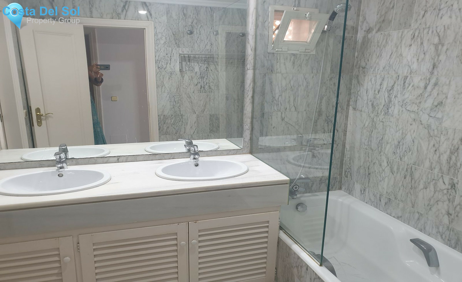 Middle Floor Apartment in Marbella-1367663