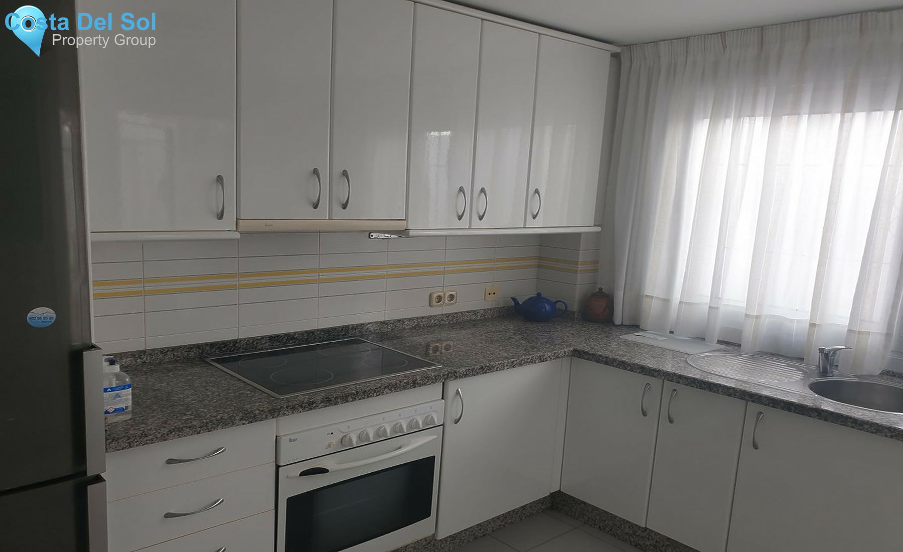 Middle Floor Apartment in Marbella-1367656
