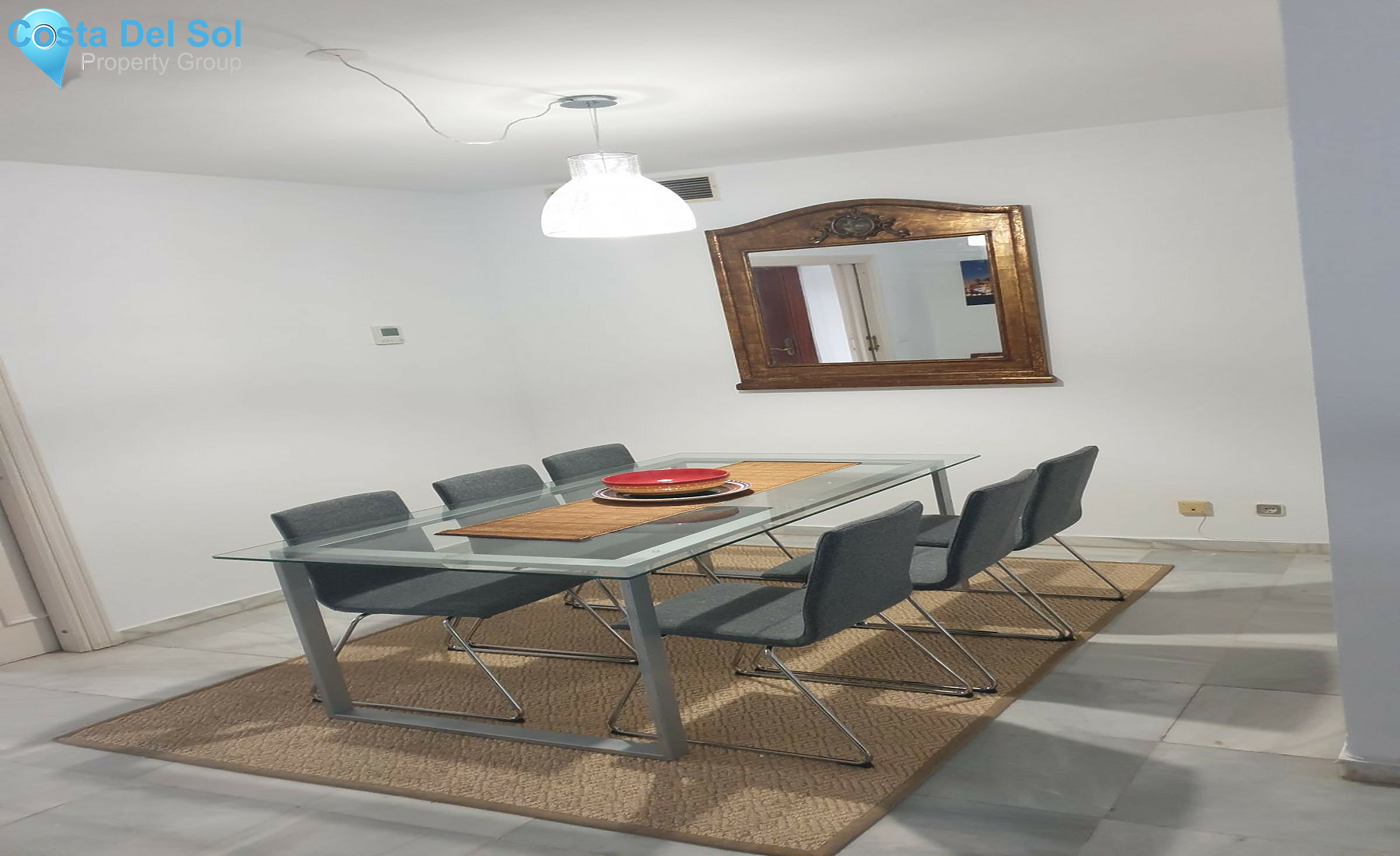Middle Floor Apartment in Marbella-1367657