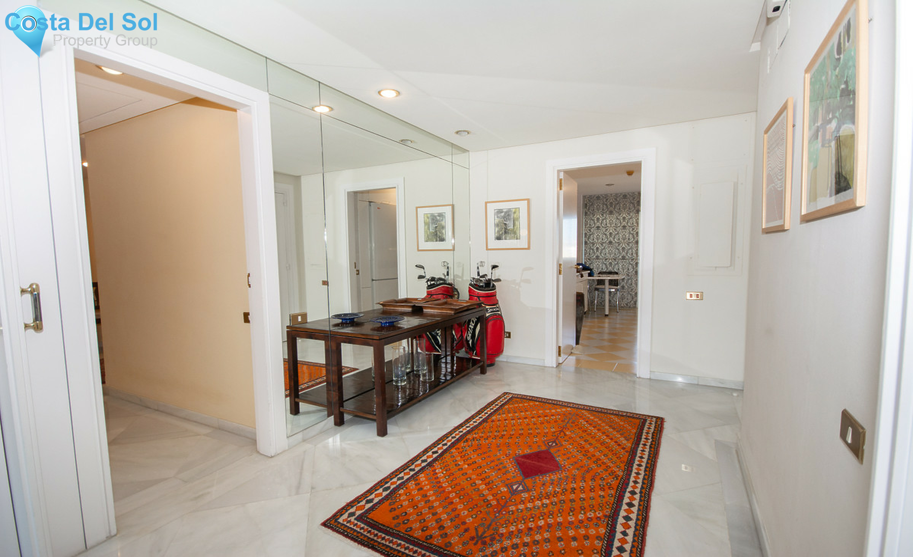 Middle Floor Apartment in Marbella-1384982