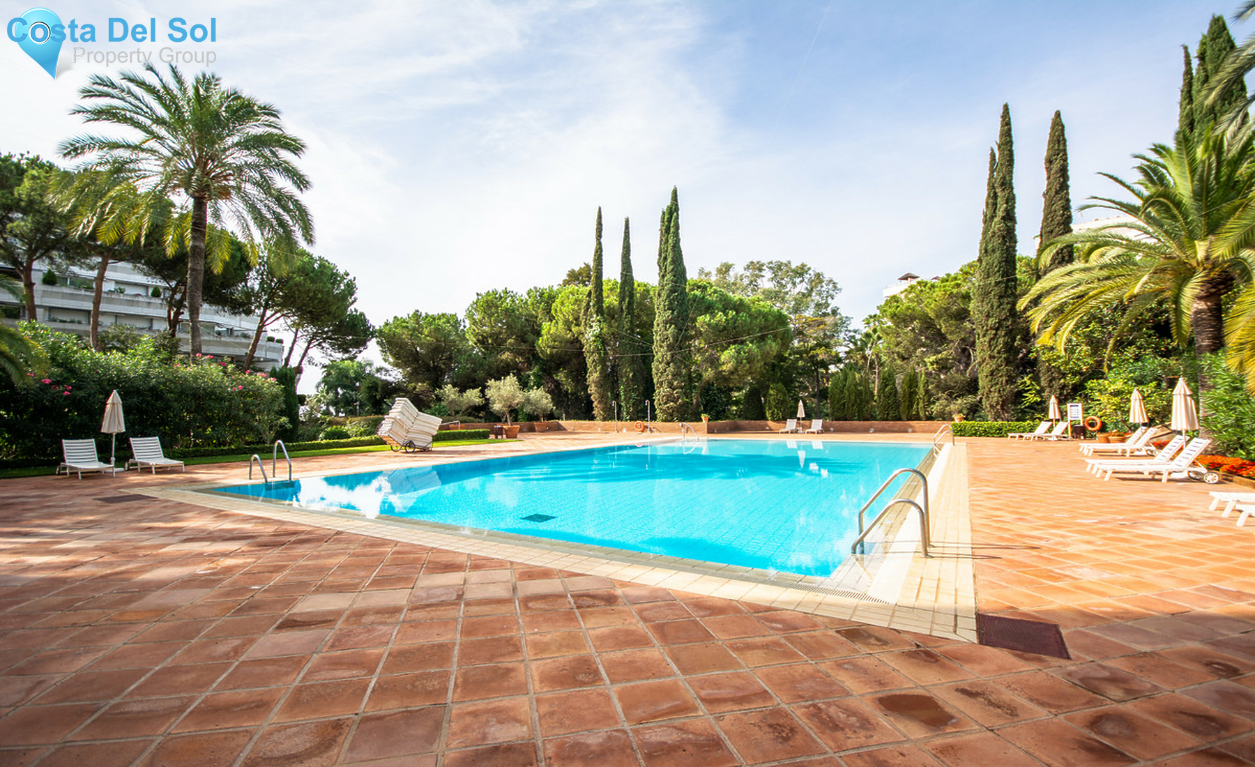 Middle Floor Apartment in Marbella-1384973