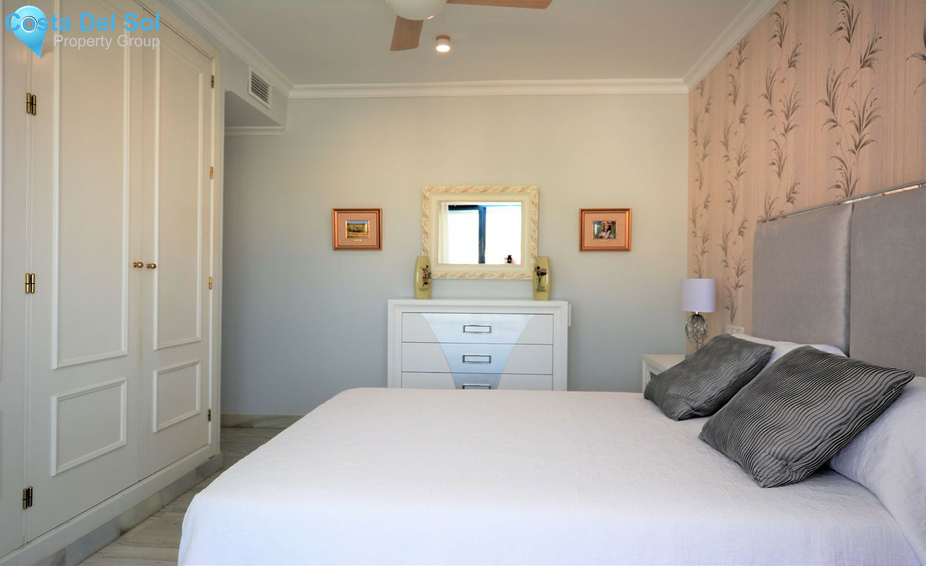 Middle Floor Apartment in Marbella-1404765