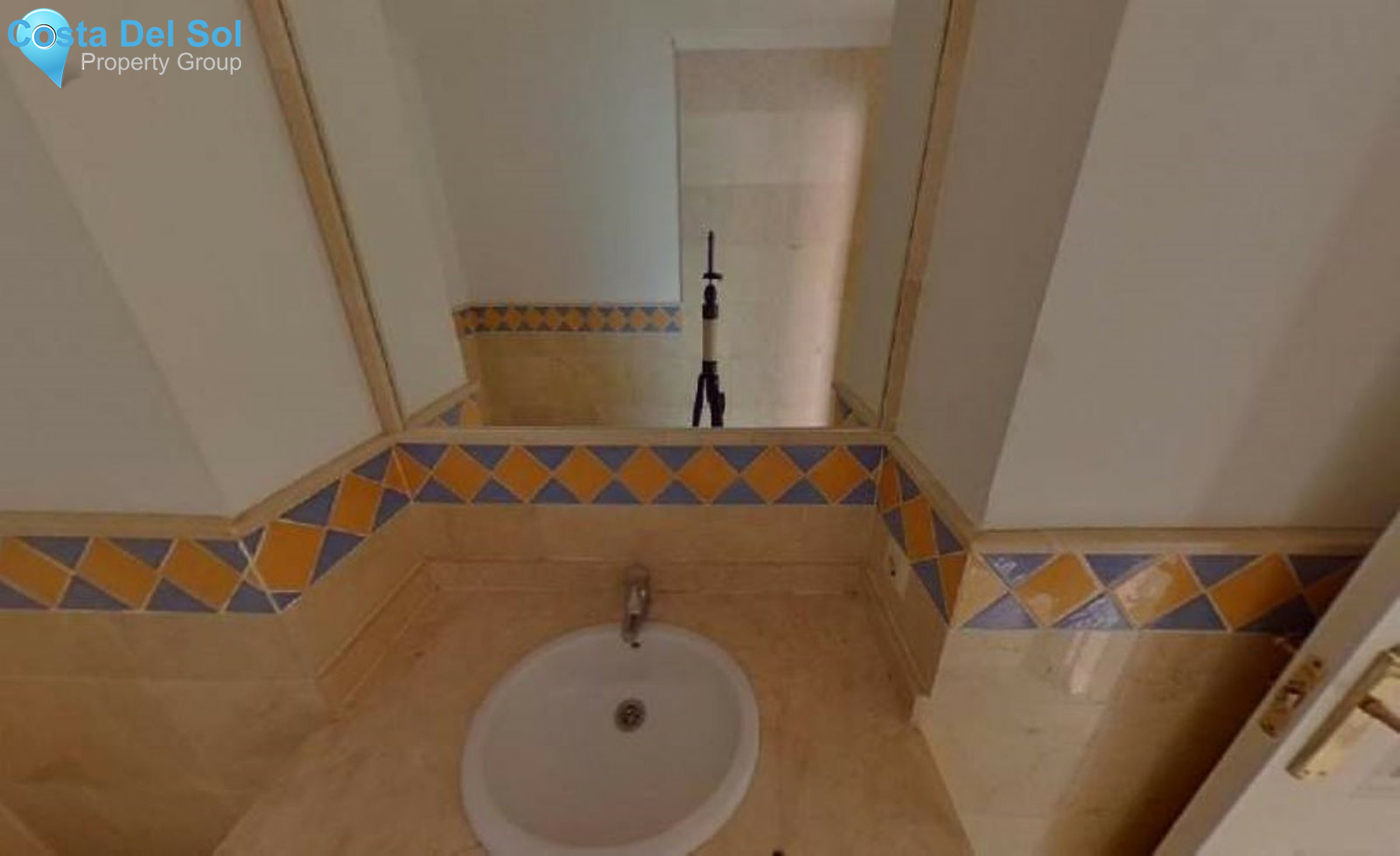 Middle Floor Apartment in Marbella