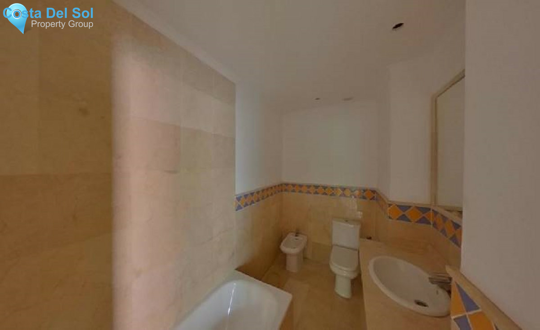 Middle Floor Apartment in Marbella-1407183