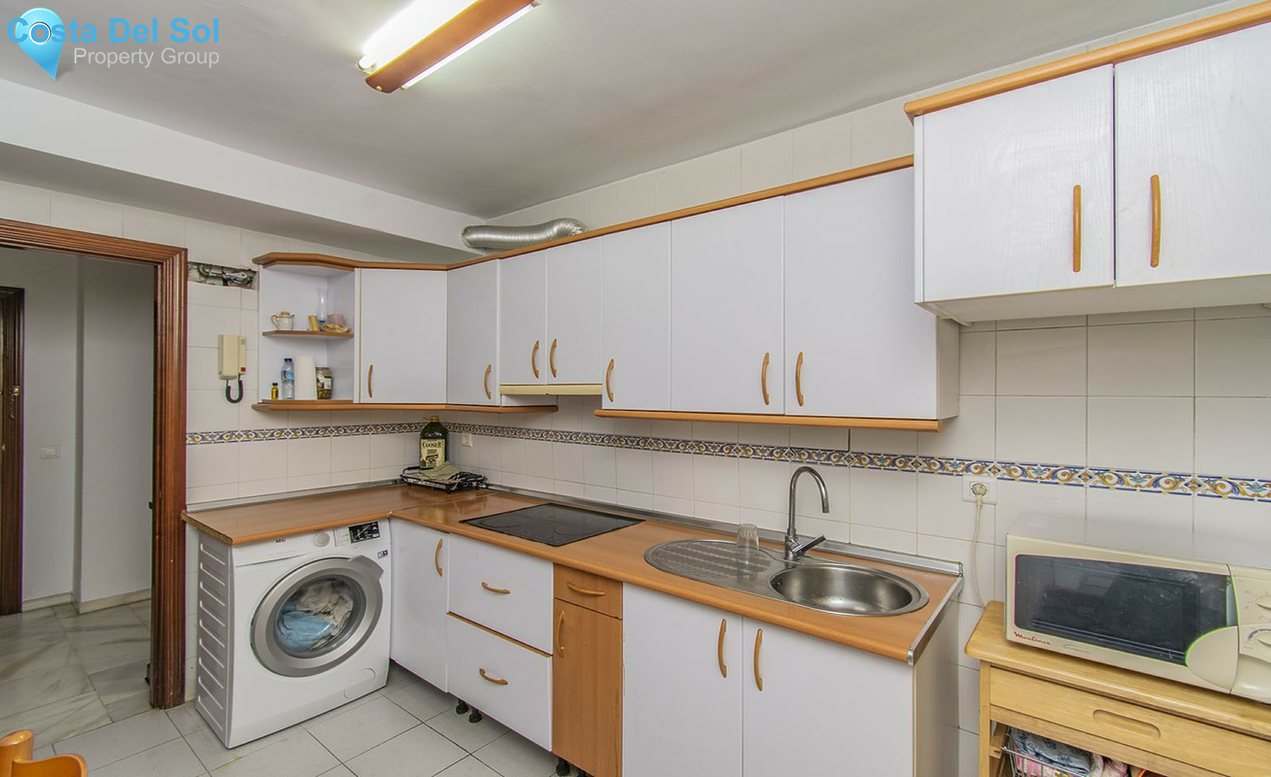 Middle Floor Apartment in Marbella-1408155