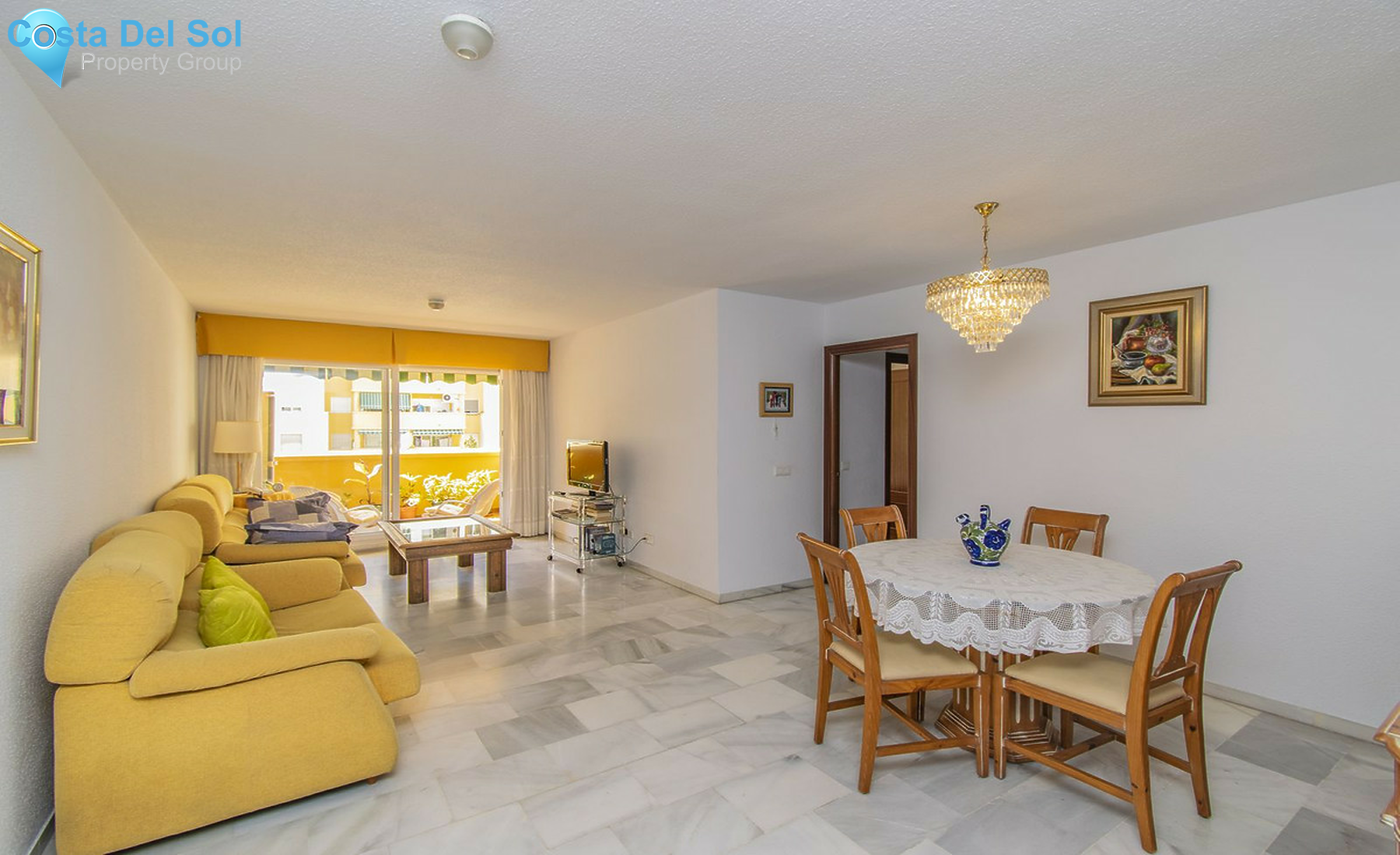 Middle Floor Apartment in Marbella-1408158