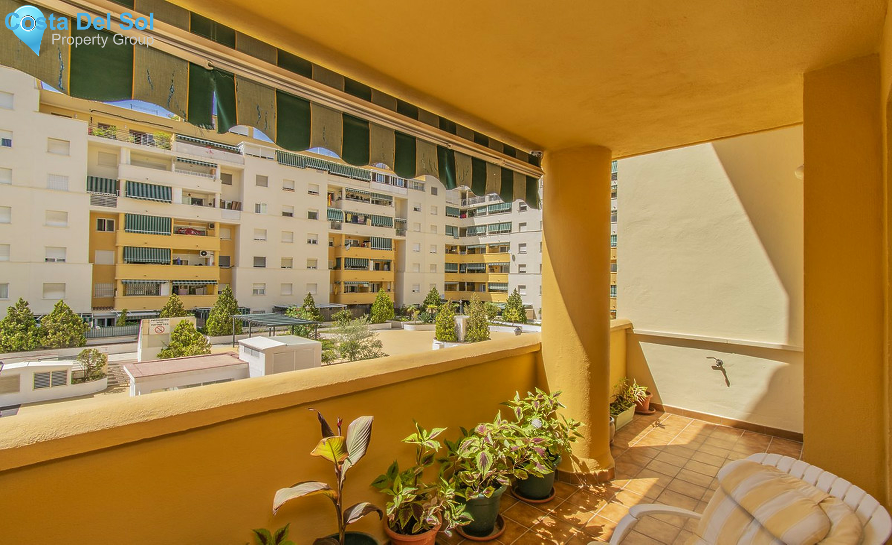 Middle Floor Apartment in Marbella-1408145