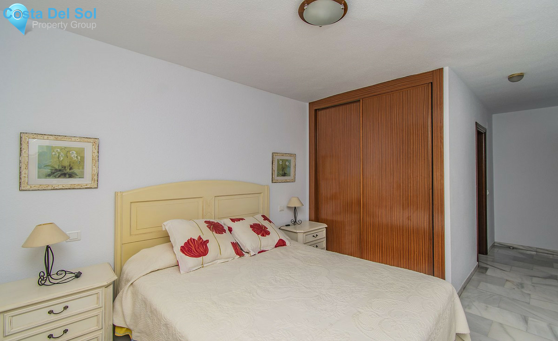 Middle Floor Apartment in Marbella-1408148