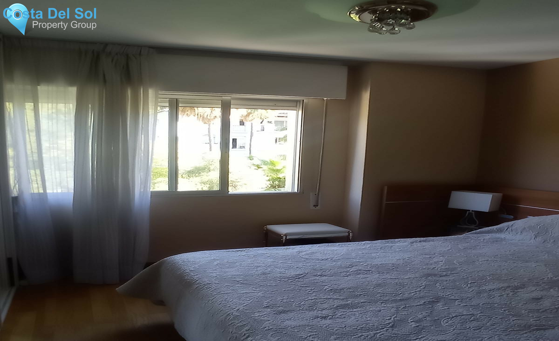 Middle Floor Apartment in Marbella-1411063