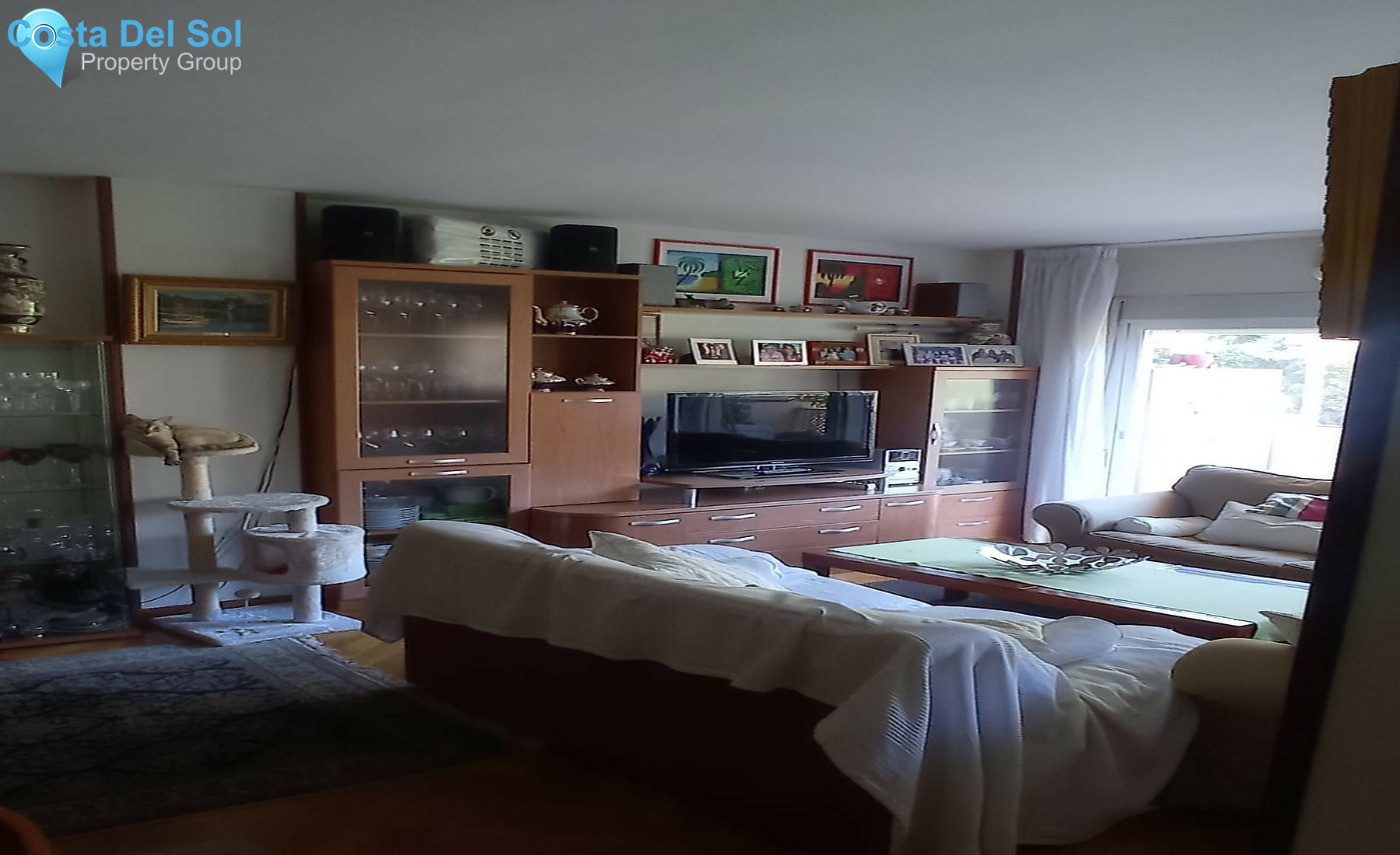 Middle Floor Apartment in Marbella-1411048