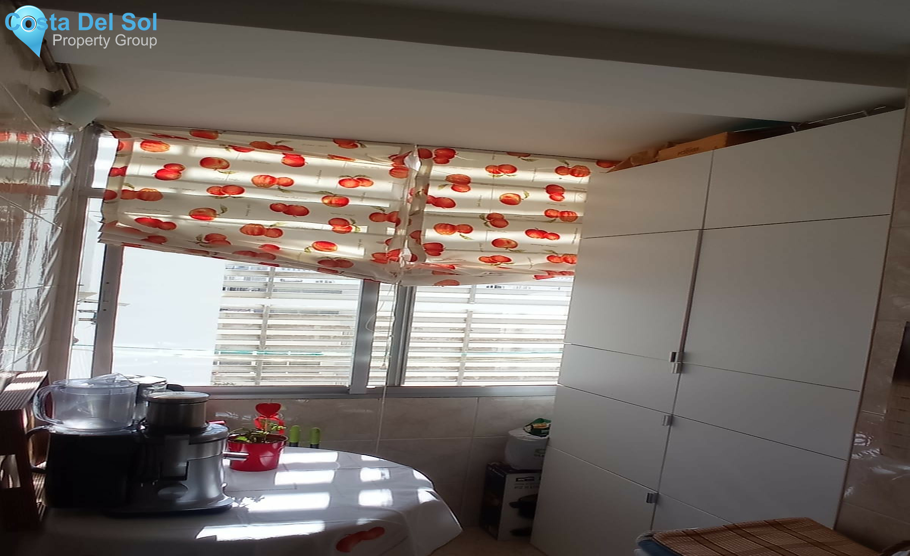 Middle Floor Apartment in Marbella-1411053