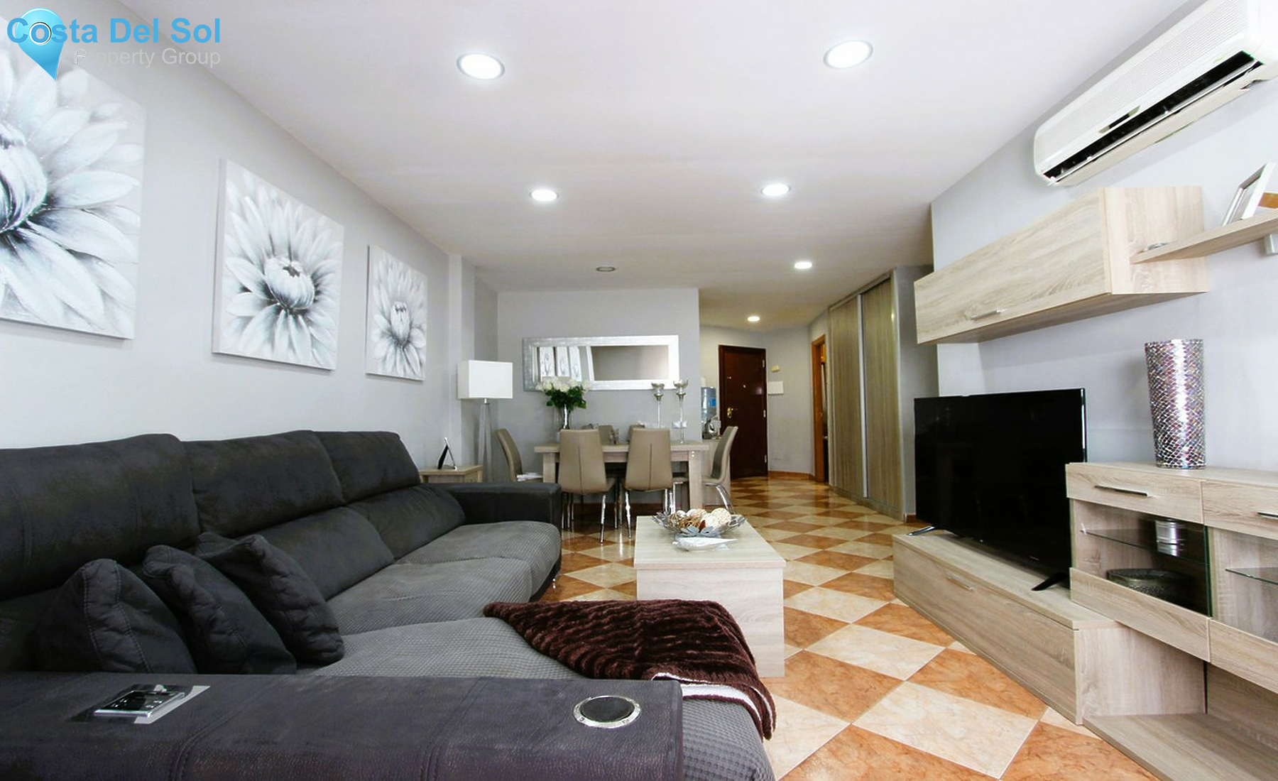 Middle Floor Apartment in Marbella-1415144