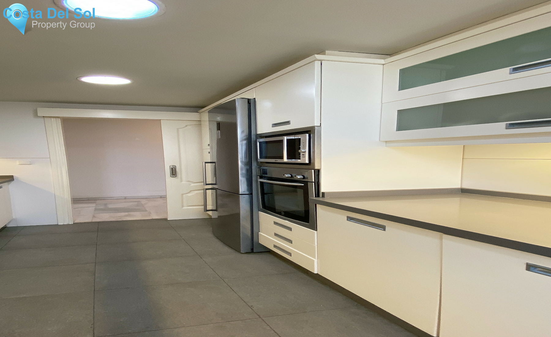 Middle Floor Apartment in Marbella-1434524