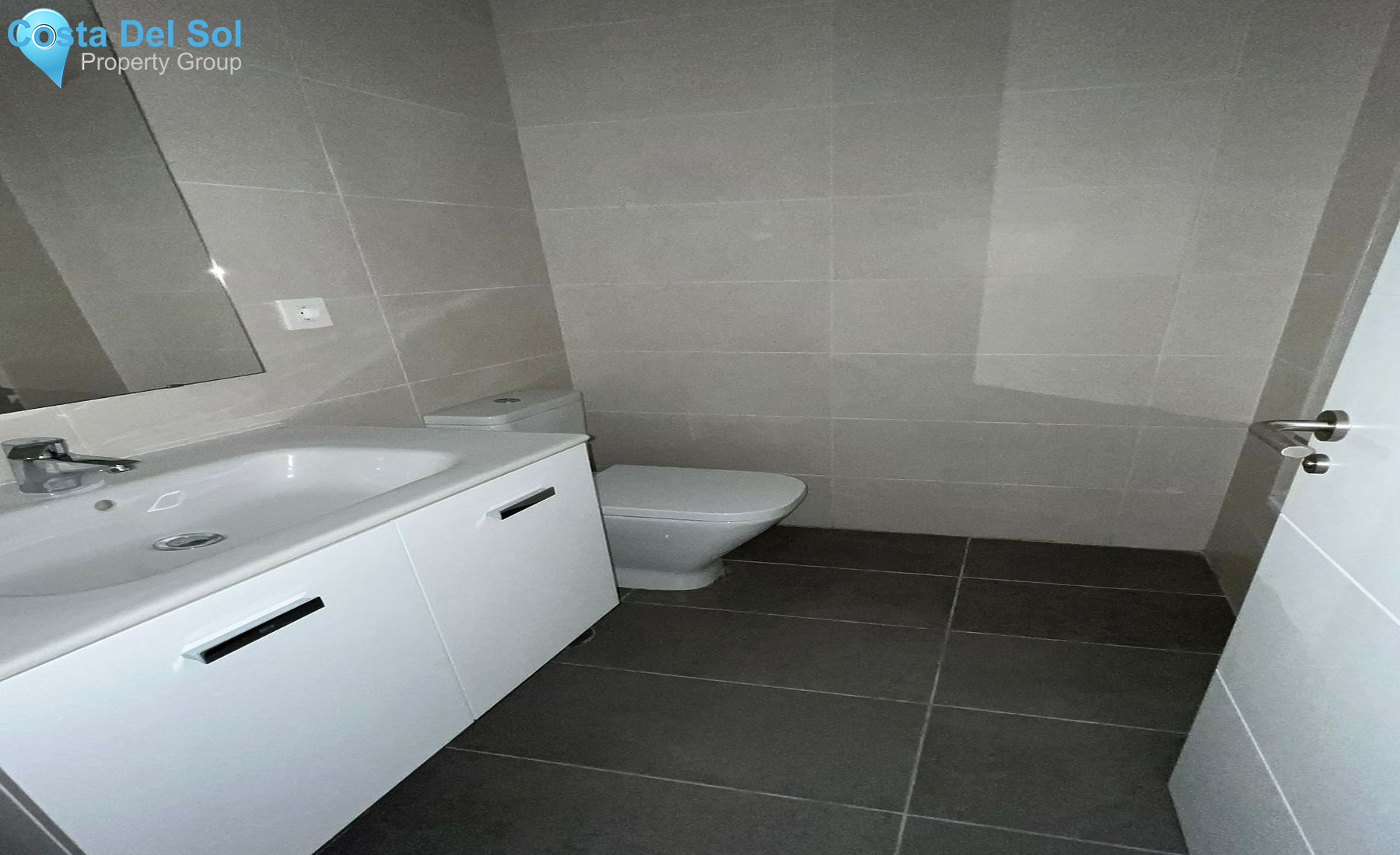 Middle Floor Apartment in Marbella-1437892