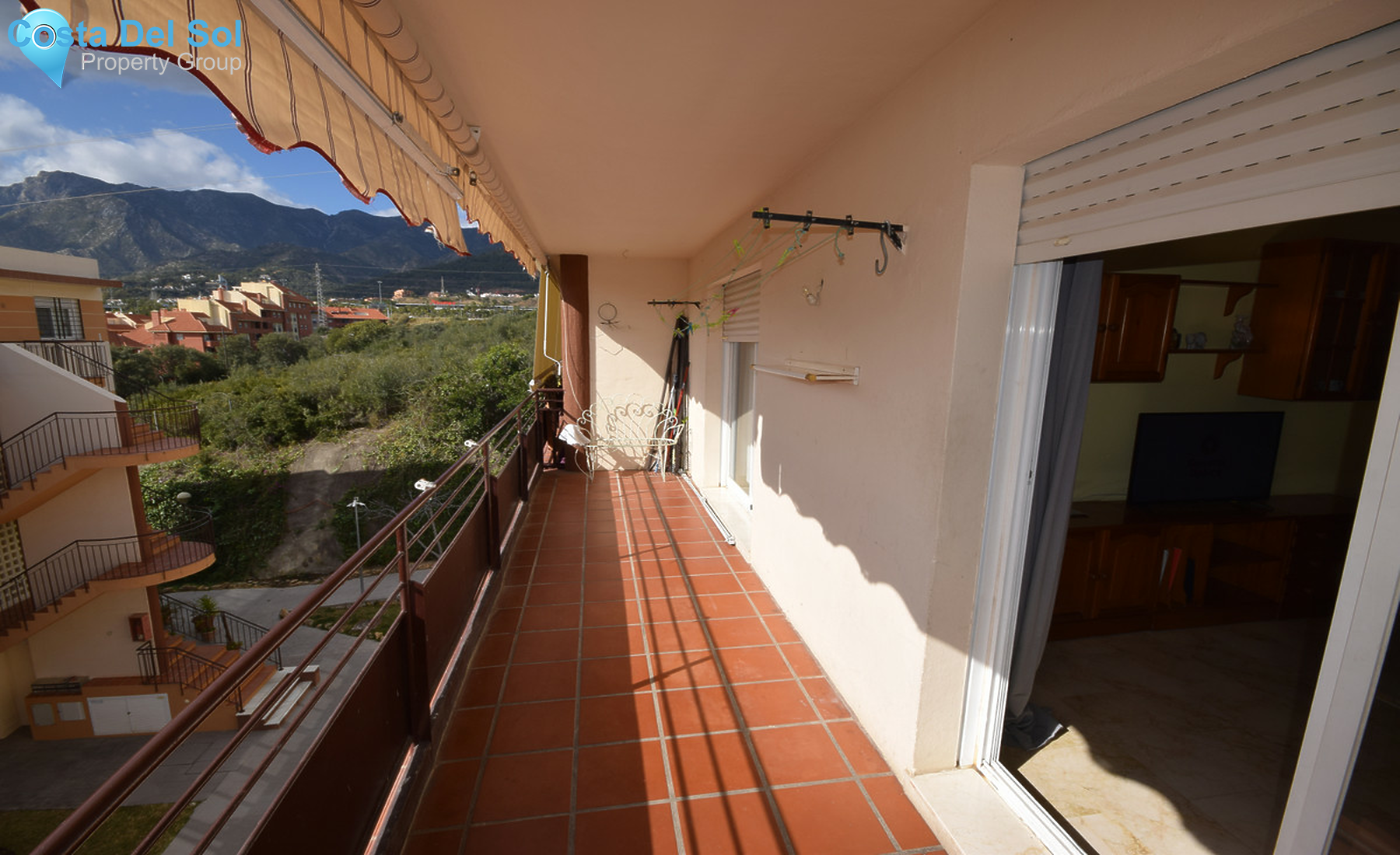 Middle Floor Apartment in Marbella-1450978
