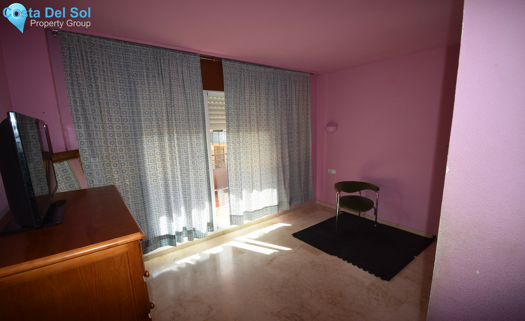 Middle Floor Apartment in Marbella-1450987