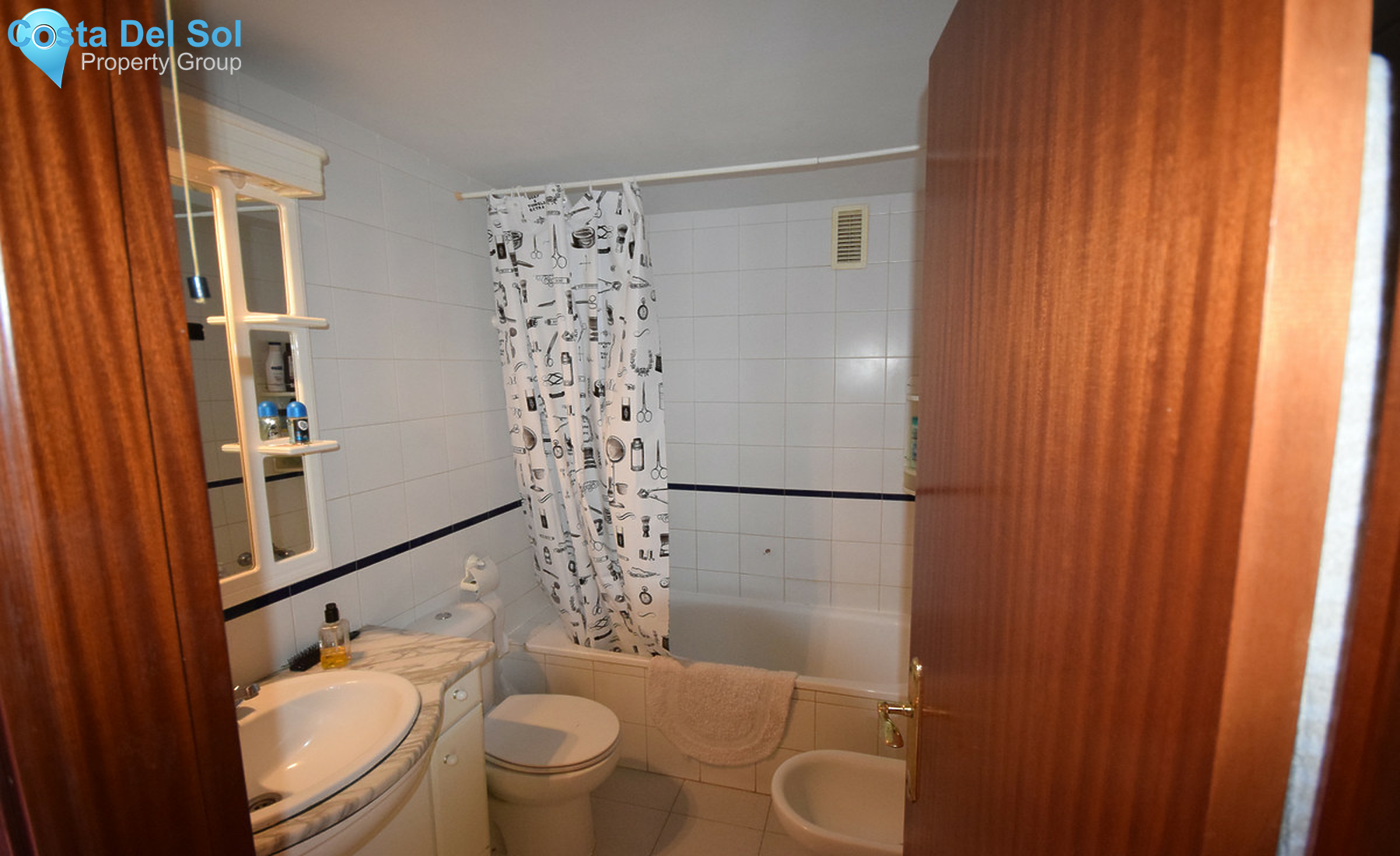 Middle Floor Apartment in Marbella-1450991