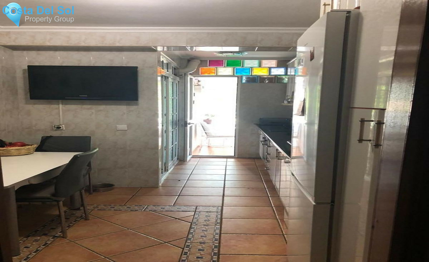 Middle Floor Apartment in Marbella-1475911