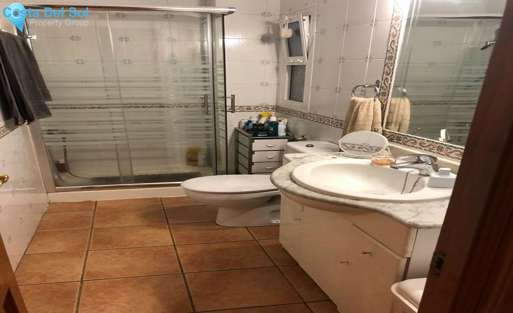 Middle Floor Apartment in Marbella-1475912